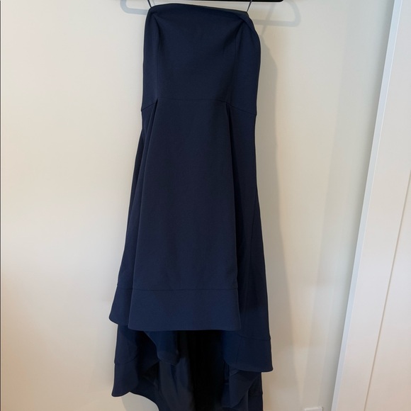 *Never Worn* C/MEO strapless high low gown in navy blue - Picture 4 of 7